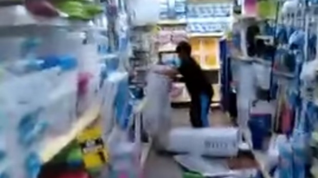 Boy has epic tantrum, trashes Dollar Store